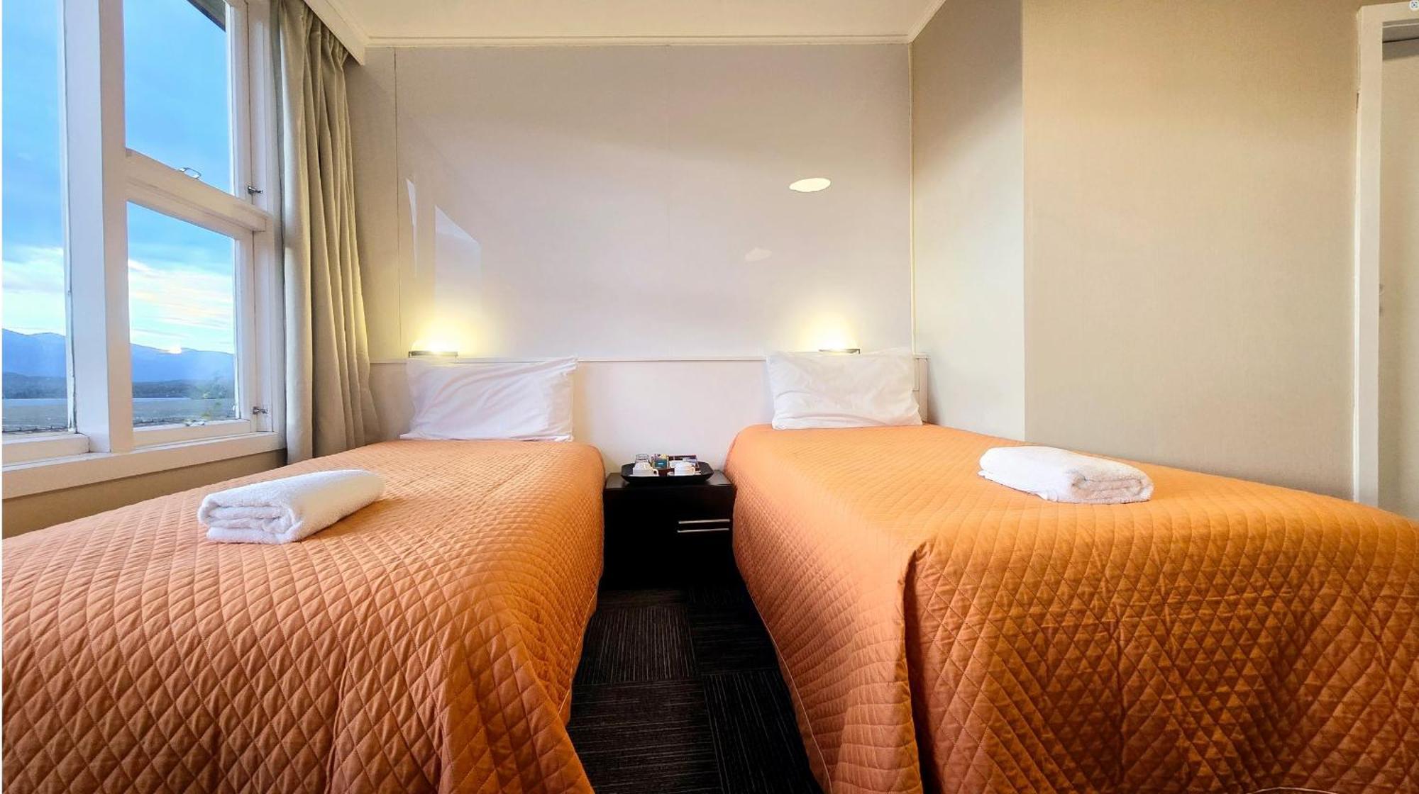 Te Anau Manapouri Lake Hotel Eksteriør billede