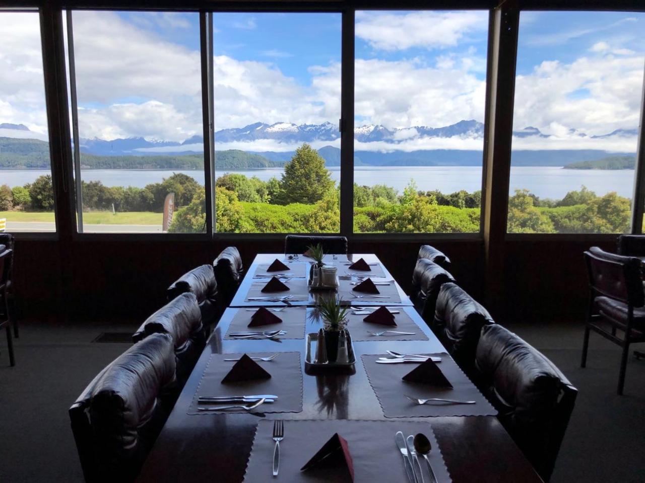 Te Anau Manapouri Lake Hotel Eksteriør billede