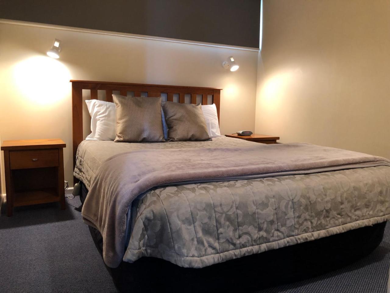 Te Anau Manapouri Lake Hotel Eksteriør billede