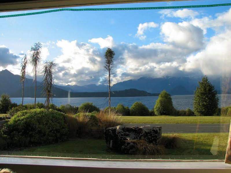 Te Anau Manapouri Lake Hotel Eksteriør billede