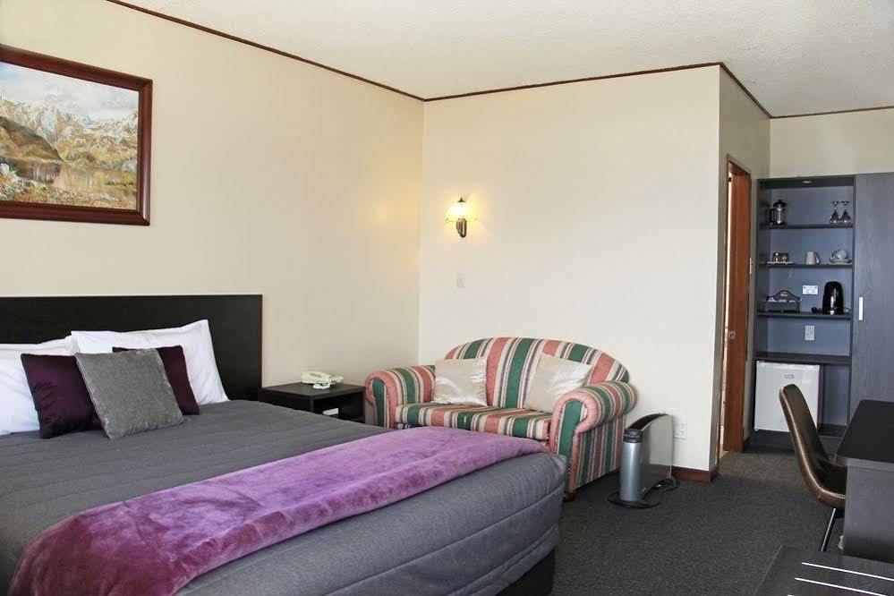 Te Anau Manapouri Lake Hotel Eksteriør billede